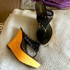 Black Venus wedge sandals